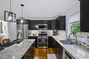 492 Sumner St, Stoughton, MA 02072 - Photo 10