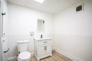 3 Charles St, Chicopee, MA 01020 - Photo 8