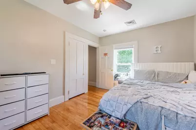 1136 N Pleasant St, Amherst, MA 01002 - Photo 22