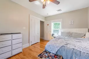 1136 N Pleasant St, Amherst, MA 01002 - Photo 22