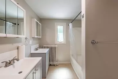 1136 N Pleasant St, Amherst, MA 01002 - Photo 20