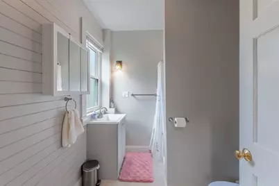 1136 N Pleasant St, Amherst, MA 01002 - Photo 32