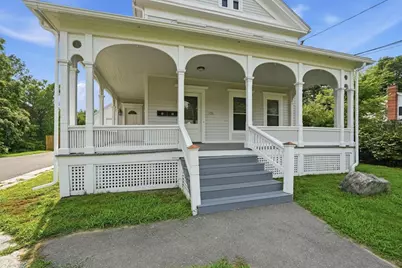 1136 N Pleasant St, Amherst, MA 01002 - Photo 4