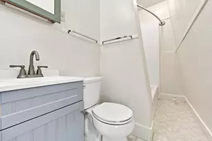 61 Central St, Fitchburg, MA 01420 - Photo 30