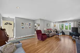 61 Highland Ave, Dartmouth, MA 02747 - Photo 4