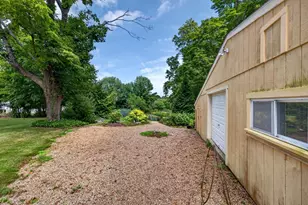 61 Highland Ave, Dartmouth, MA 02747 - Photo 24