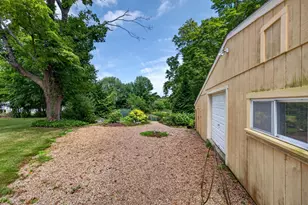 61 Highland Ave, Dartmouth, MA 02747 - Photo 24