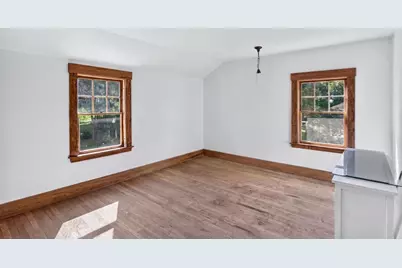 4 Oakland St, Mattapoisett, MA 02739 - Photo 12
