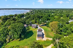 4 Oakland St, Mattapoisett, MA 02739 - Photo 2