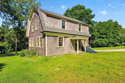 4 Oakland St, Mattapoisett, MA 02739 - Photo 6