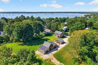 4 Oakland St, Mattapoisett, MA 02739 - Photo 1