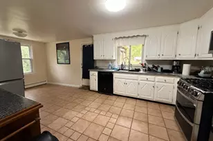 246 Pleasant St, Franklin, MA 02038 - Photo 6