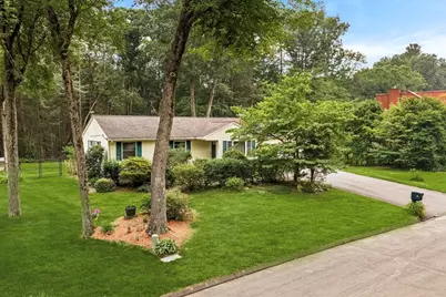 22 Carillon Circle, Easthampton, MA 01027 - Photo 4