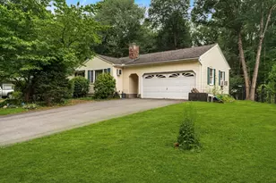 22 Carillon Cir, Easthampton, MA 01027 - Photo 1