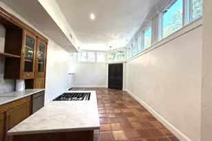 31 Melrose St, Boston, MA 02116 - Photo 4