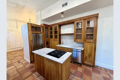 31 Melrose St #28, Boston, MA 02116 - Photo 8