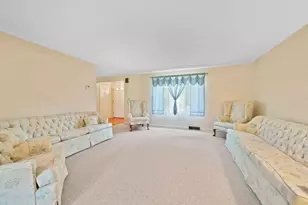 205 Comfort St, Bridgewater, MA 02324 - Photo 8