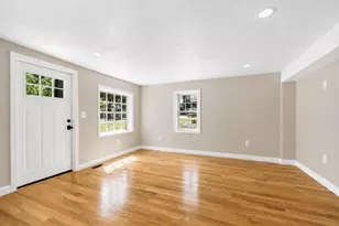 40 Nonquit St, Worcester, MA 01604 - Photo 8