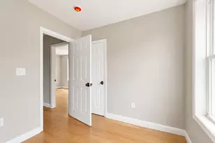 40 Nonquit St, Worcester, MA 01604 - Photo 16