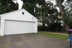 19-21 Thomas Ave, Holyoke, MA 01040 - Photo 10