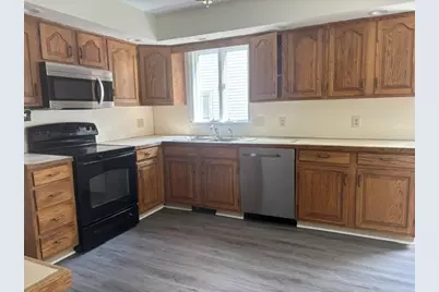 99 Garfield Ave #1, Woburn, MA 01801 - Photo 4