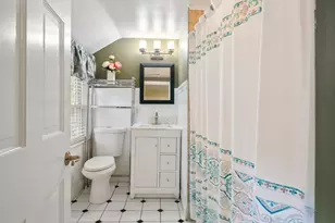 560 Worcester St, Wellesley, MA 02481 - Photo 34