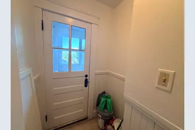 28 Gediminas St, Worcester, MA 01607 - Photo 18