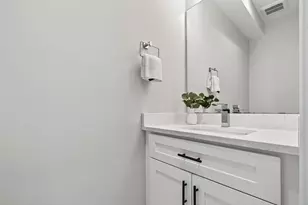 123-125 Centre St, Boston, MA 02124 - Photo 12