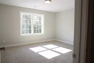 22 New York St, Worcester, MA 01603 - Photo 12