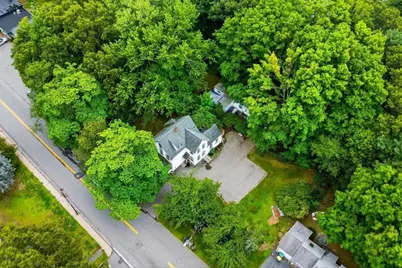 219 Montvale, Woburn, MA 01801 - Photo 4