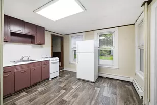 219 Montvale, Woburn, MA 01801 - Photo 16