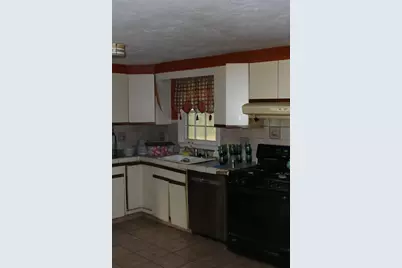 7 Christopher Dr, Wareham, MA 02571 - Photo 8