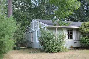 7 Christopher Dr, Wareham, MA 02571 - Photo 2