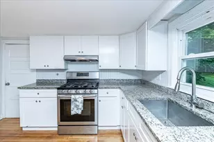 946 Bay Rd, Hamilton, MA 01982 - Photo 4