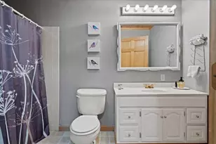 212 Grove St, Clinton, MA 01510 - Photo 12