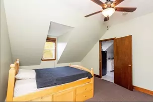 8 Auburn Ct, Saugus, MA 01906 - Photo 10