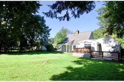 1617 Plumtree Rd #1, Springfield, MA 01119 - Photo 8