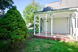 1617 Plumtree Rd, Springfield, MA 01119 - Photo 10