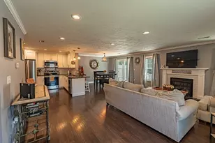 77 Riverside Dr, Lakeville, MA 02347 - Photo 6