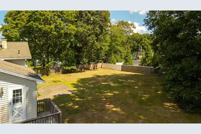 10 Chester Rd, Billerica, MA 01821 - Photo 8