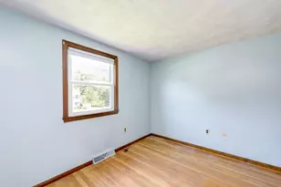 10 Chester Rd, Billerica, MA 01821 - Photo 22
