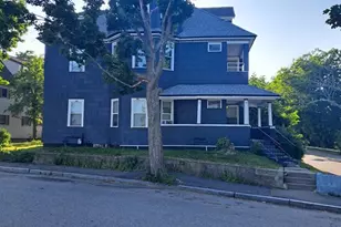21 Coes St, Worcester, MA 01603 - Photo 4