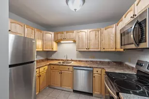 593 Main St, Leominster, MA 01453 - Photo 10