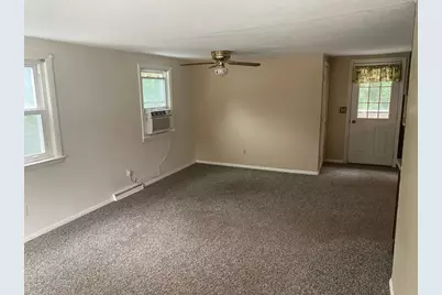 19 Blossom Street, Clinton, MA 01510 - Photo 4
