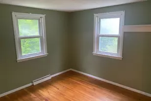 19 Blossom St, Clinton, MA 01510 - Photo 10