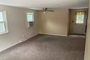 19 Blossom St, Clinton, MA 01510 - Photo 4
