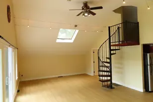 13 Spring St, Salisbury, MA 01952 - Photo 12