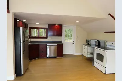 13 Spring St #A, Salisbury, MA 01952 - Photo 4