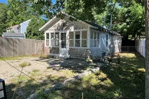 16 West St, Hanson, MA 02341 - Photo 1
