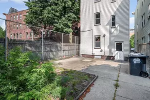 98 Willow St, Cambridge, MA 02141 - Photo 32